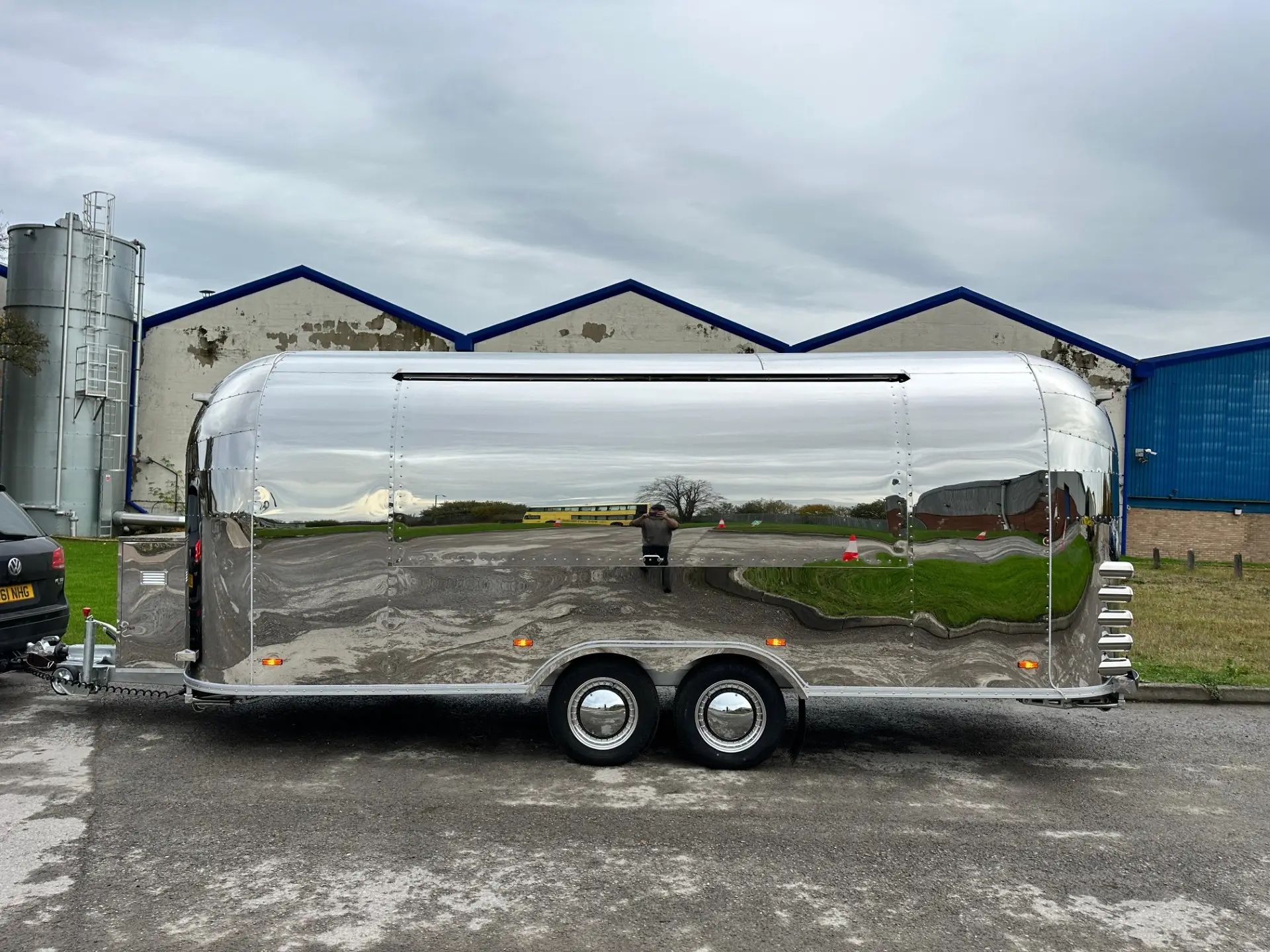 6.0m RAL 5020 Airstream — Push Out Counters & 2 Hatches